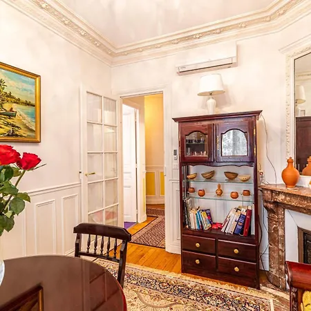 Guestready - Cosy Proche Parc Monceau * Parigi